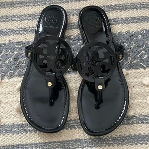 Tory Burch flip flops sandals size 10